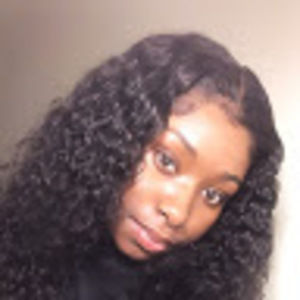 Meet your Posher, Janelle